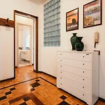 Library - Candela Appartement Stresa