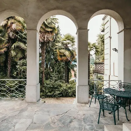 Library - Candela Lejlighed *