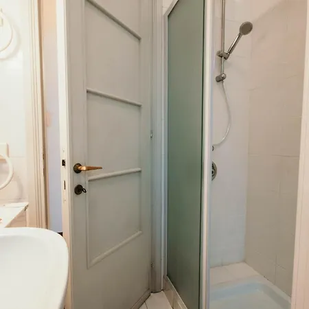 Library - Candela Appartamento Stresa