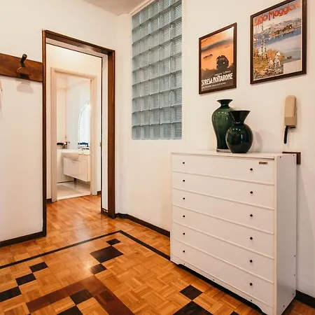 Library - Candela Appartamento Stresa