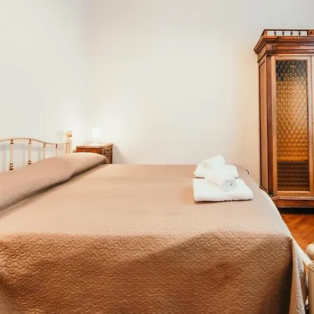 Appartamento Library - Candela Stresa