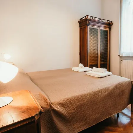 Lejlighed Library - Candela Stresa